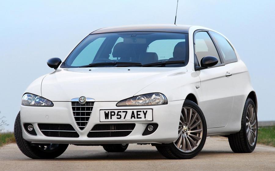 Alfa Romeo 147 Collezione 3-Door (937A) (UK) '2008